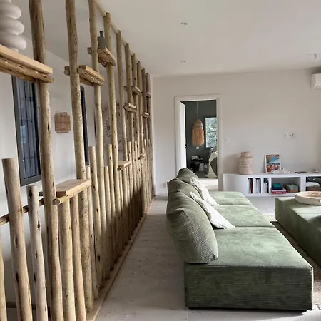 Villa Bohemian With Heated Pool Near Lecci