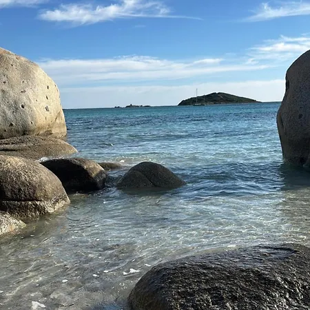 Bohemian With Heated Pool Near Lecci