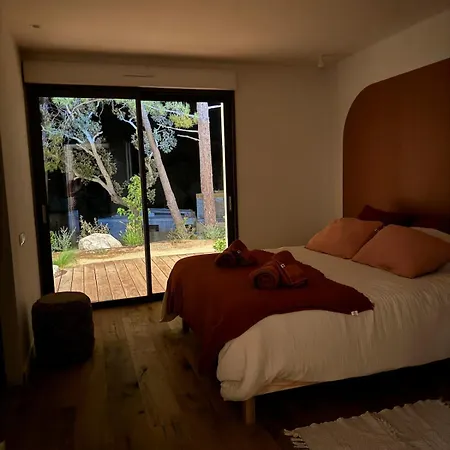 Bohemian With Heated Pool Near Villa