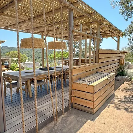 Villa Bohemian With Heated Pool Near Lecci