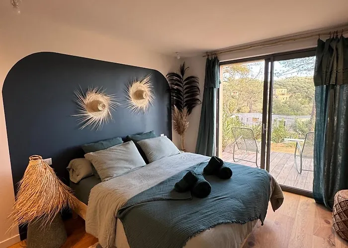 Bohemian With Heated Pool Near * Lecci