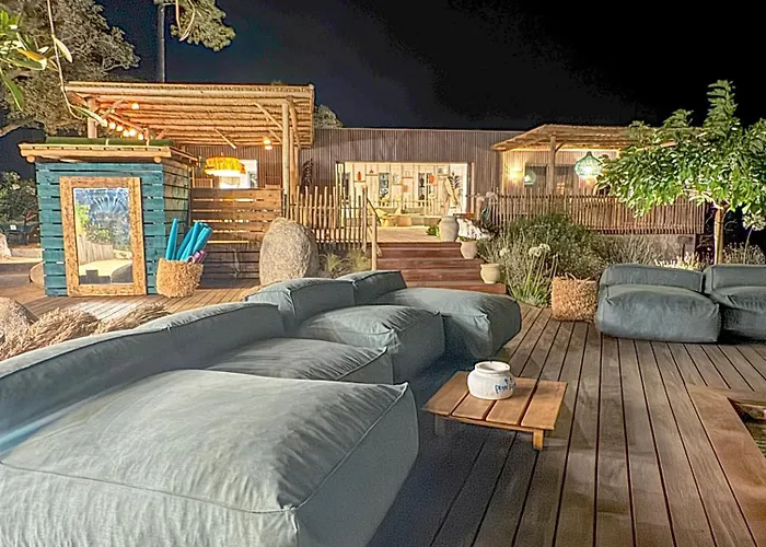 Bohemian With Heated Pool Near Villa Lecci