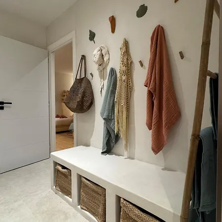 Villa Bohemian With Heated Pool Near *