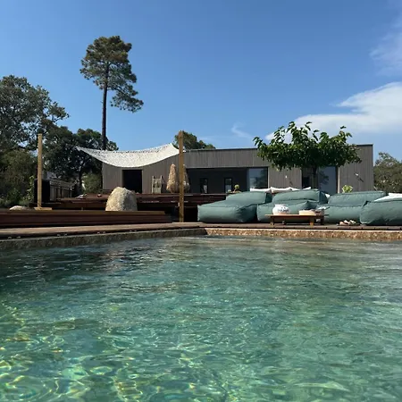 Villa Bohemian With Heated Pool Near