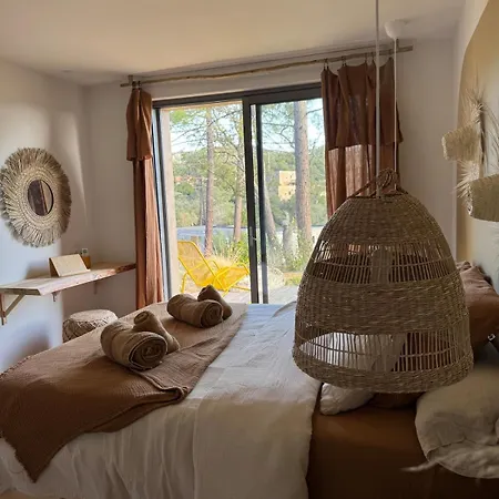 Bohemian With Heated Pool Near Villa