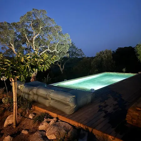 Villa Bohemian With Heated Pool Near Lecci