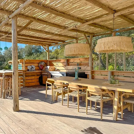 Bohemian With Heated Pool Near