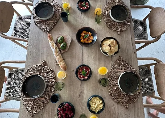 Bohemian With Heated Pool Near