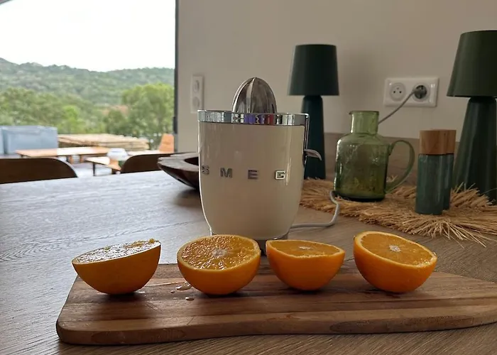 Bohemian With Heated Pool Near Villa