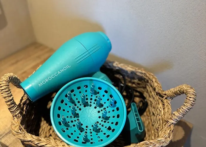 Bohemian With Heated Pool Near Villa Lecci